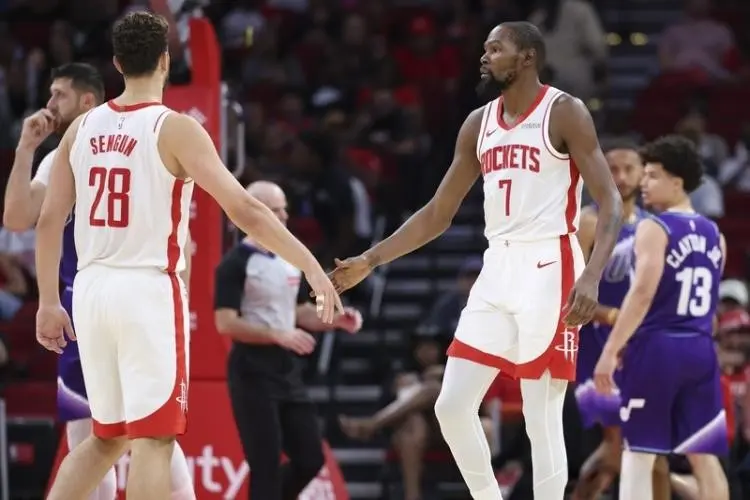 火箭队, 人轮换成型